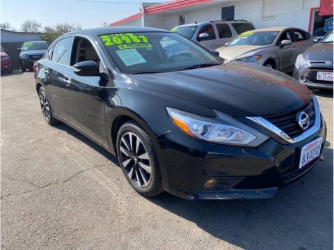 2018 Nissan Altima for sale at Dealers Choice Inc in Farmersville CA