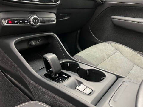2024 Volvo XC40