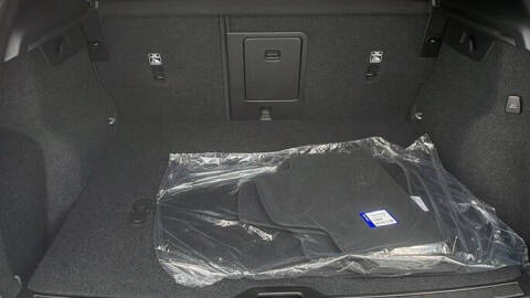 2026 Volvo XC40 B5 Ultra Black Edition