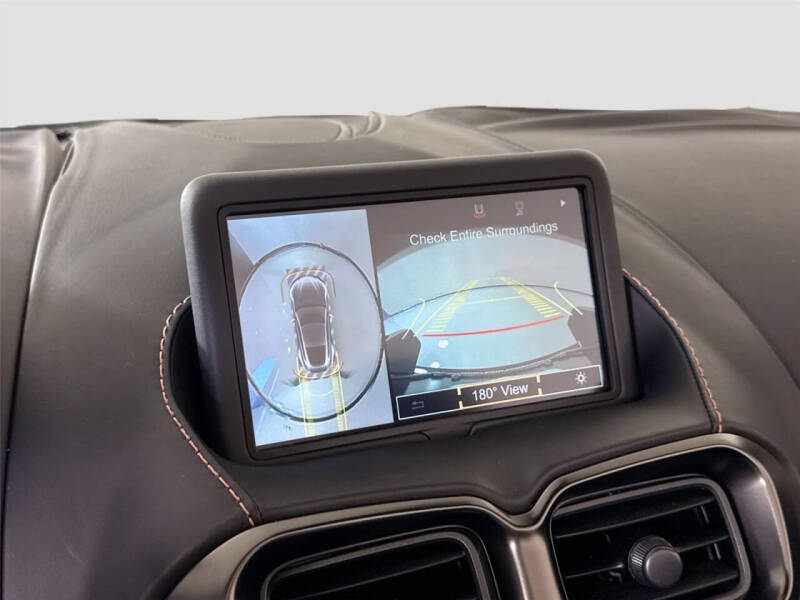 2022 Aston Martin Vantage