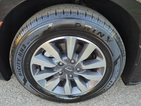 2023 Chrysler Pacifica Plug-In Hybrid Touring L