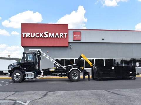 2023 Freightliner M2 106