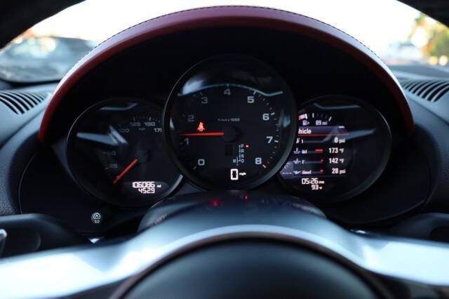 2017 Porsche 718 Cayman