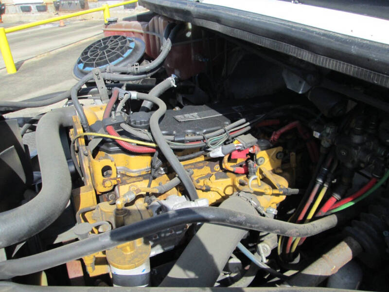 2007 Freightliner Business class M2