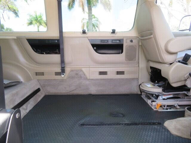 2013 Ford E-Series E-150 XLT