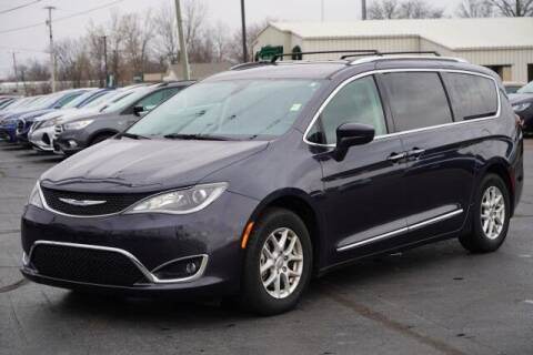 2020 Chrysler Pacifica for sale at Preferred Auto in Fort Wayne IN