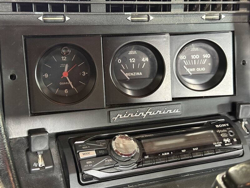 1983 Ferrari 400i 23