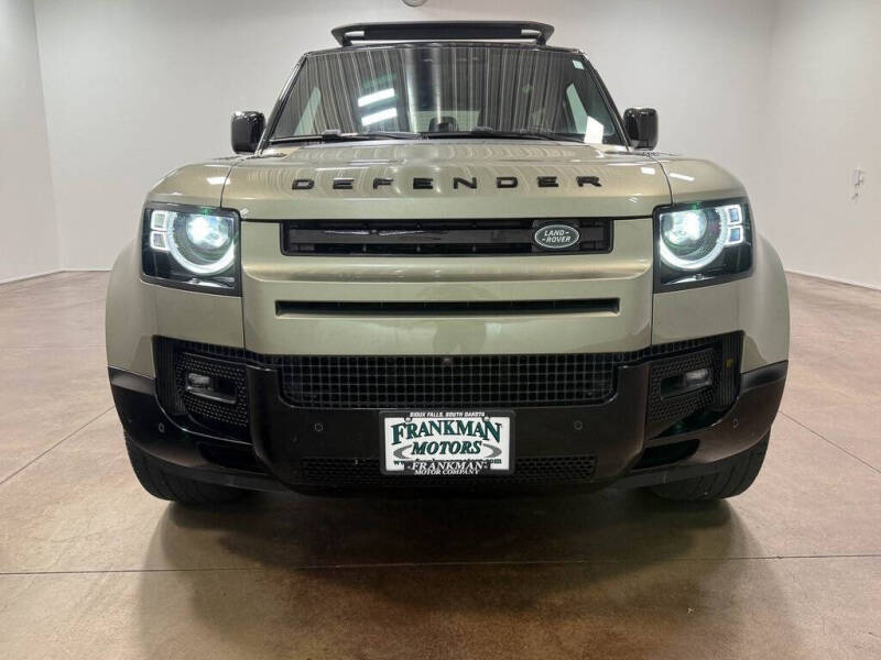 2024 Land Rover Defender 90 P400 X-Dynamic SE