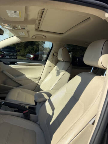 2018 Volkswagen Passat 2.0T SE