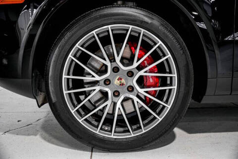 2022 Porsche Cayenne S