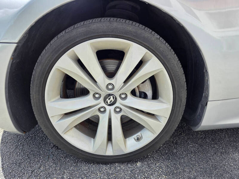 2012 Hyundai Genesis Coupe