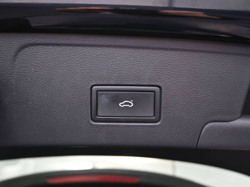 2024 Volkswagen Atlas Cross Sport SE 4Motion