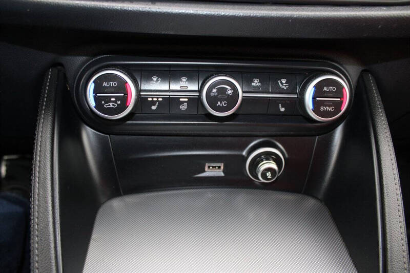 2023 Alfa Romeo Stelvio Ti