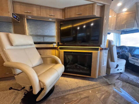2018 Freightliner XCM Chassis