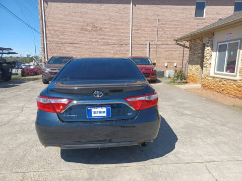 2017 Toyota Camry SE