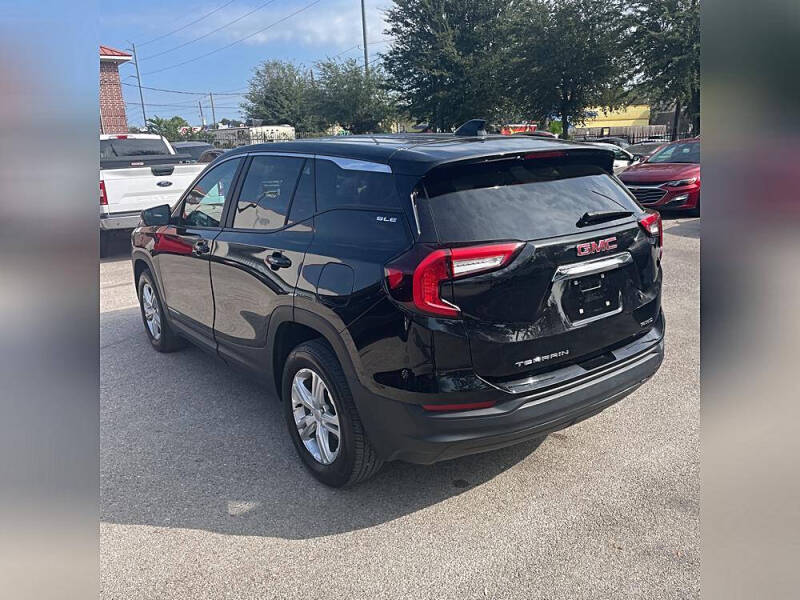 2024 GMC Terrain SLE