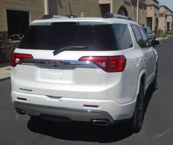 2019 GMC Acadia Denali