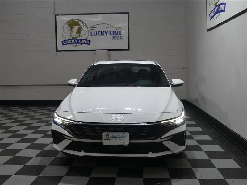 2024 Hyundai Elantra Hybrid Limited