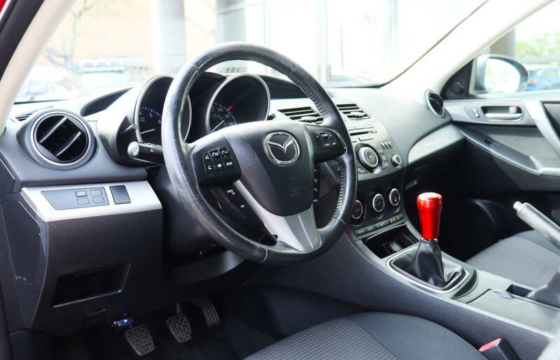 2013 Mazda MAZDA3 i Touring