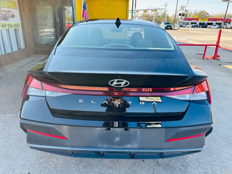 2024 Hyundai Elantra SEL