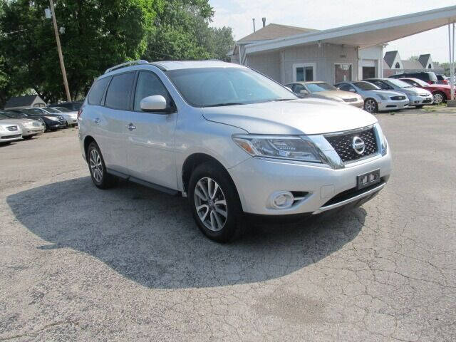 2014 Nissan Pathfinder for sale at St. Mary Auto Sales in Hilliard OH