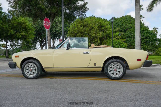 1982 FIAT 2000 Spider