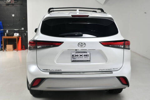 2022 Toyota Highlander Platinum