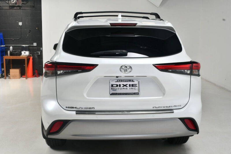 2022 Toyota Highlander Platinum