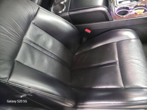 2017 Lincoln Navigator Select