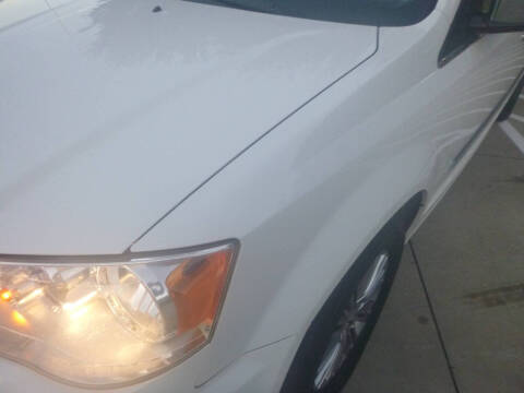 2013 Chrysler Town and Country Touring-L