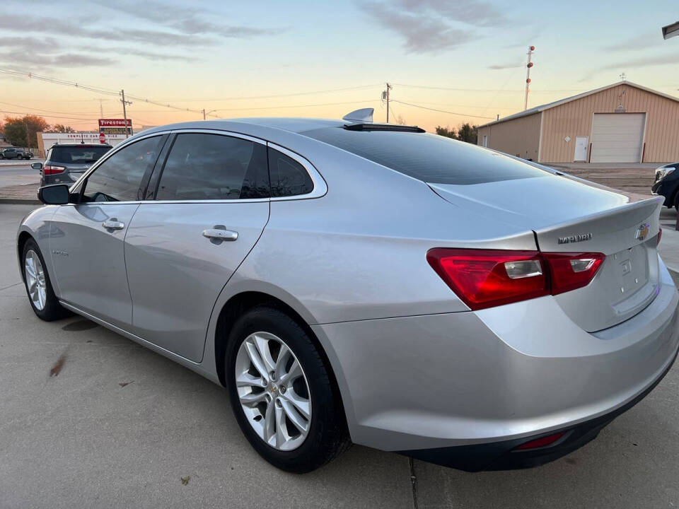 2018 Chevrolet Malibu for sale at AUTO CENTER LLC in Garden City, KS