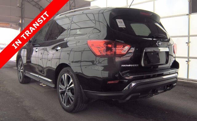 2017 Nissan Pathfinder Platinum