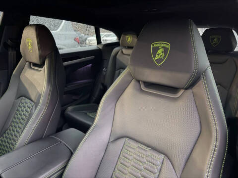 2022 Lamborghini Urus