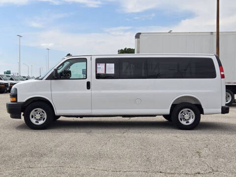 2025 Chevrolet Express LS 3500
