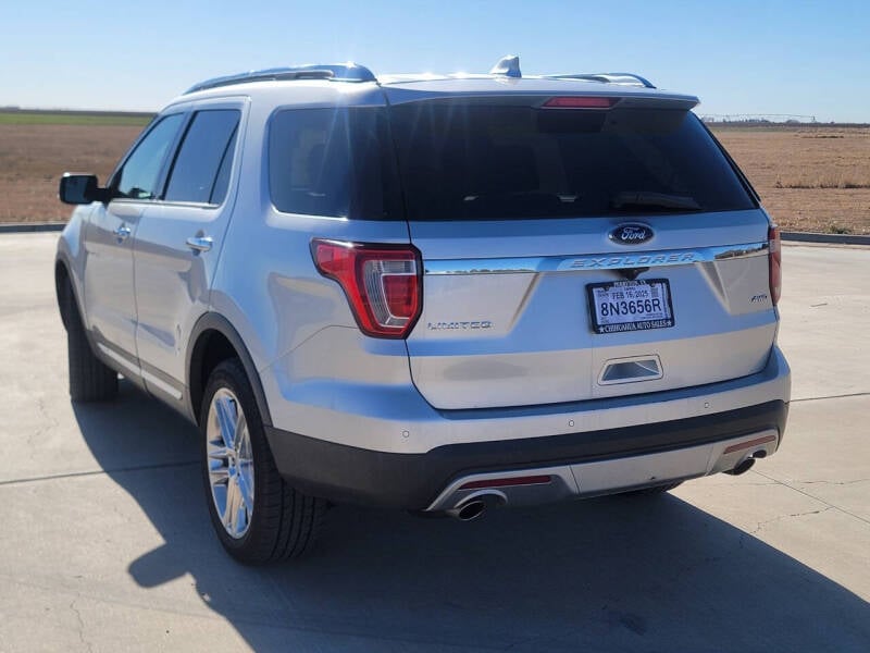 2017 Ford Explorer Limited photo 5