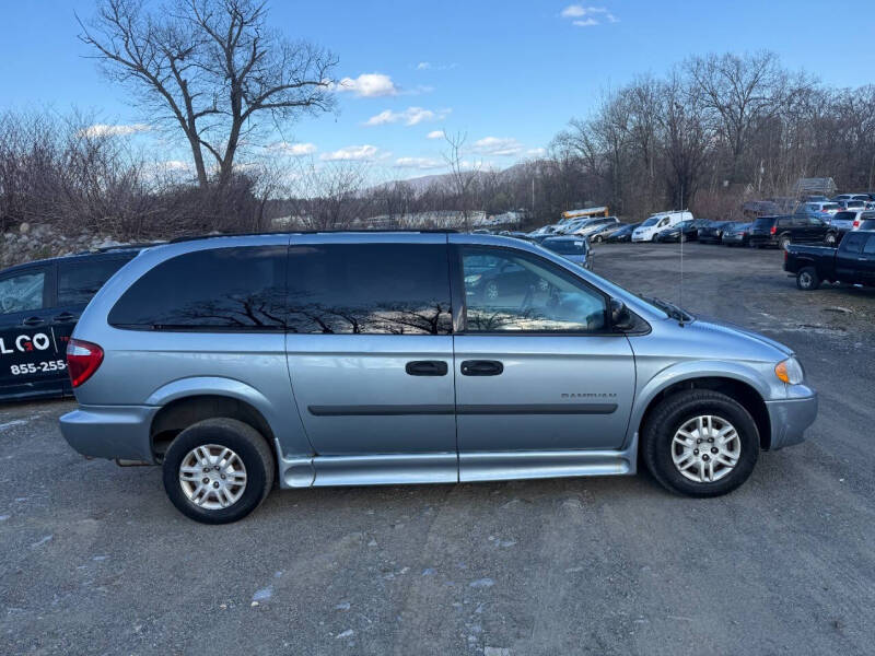 2005 Dodge Grand Caravan SE