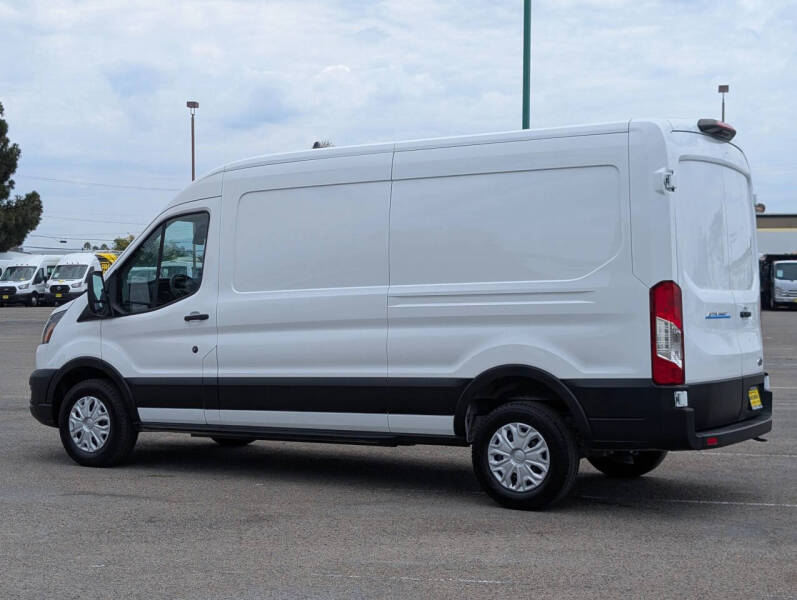 2023 Ford E-Transit