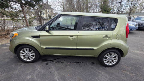 2012 Kia Soul +