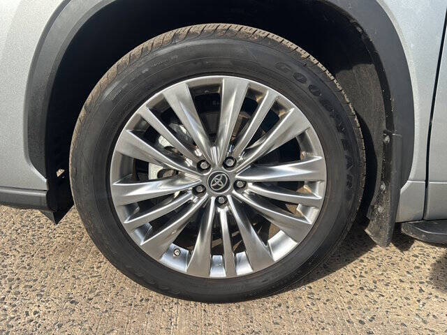 2024 Toyota Highlander Platinum