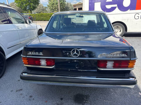 1983 Mercedes-Benz 300-Class 300 D