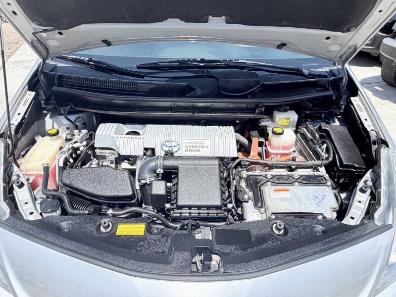 2012 Toyota Prius v Five