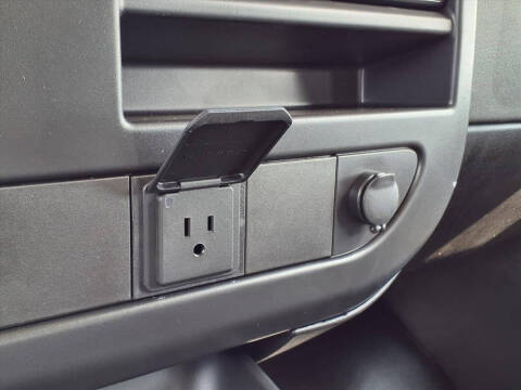 2025 Chevrolet Express 2500