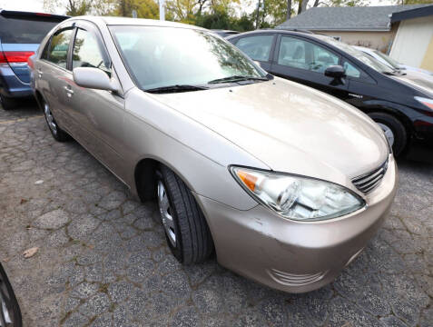 2005 Toyota Camry LE