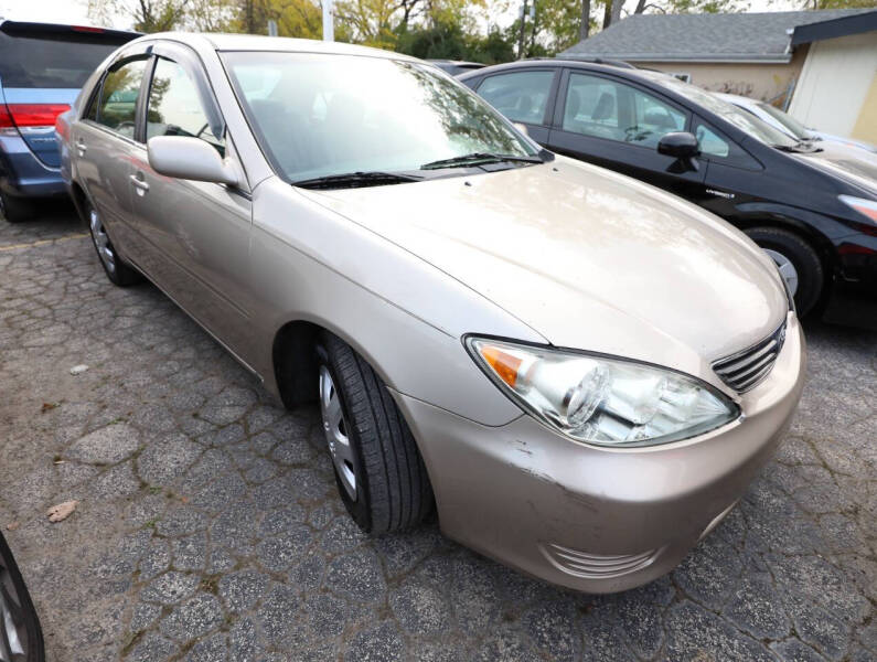 2005 Toyota Camry LE