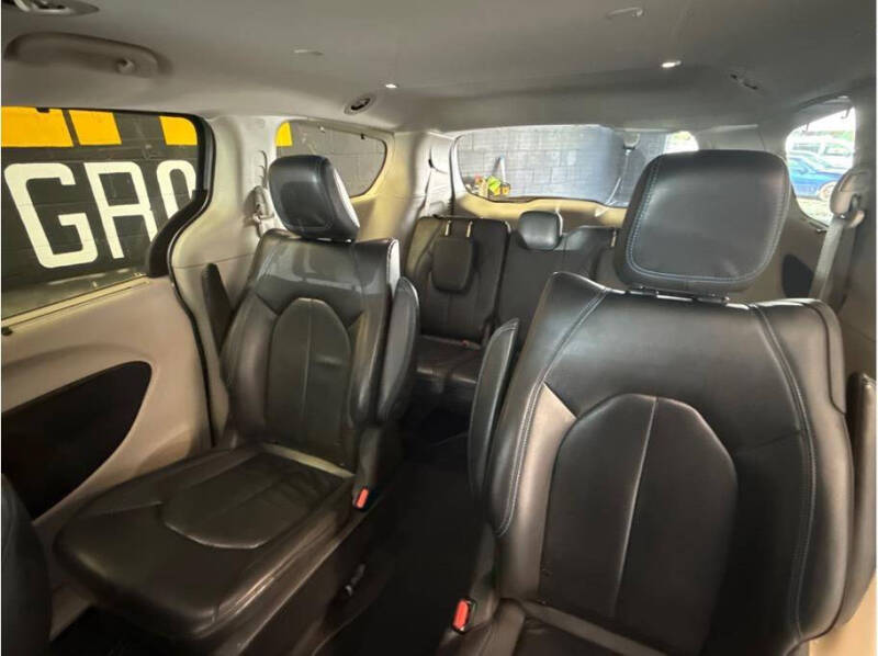 2021 Chrysler Pacifica Hybrid Touring L