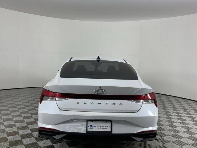 2022 Hyundai Elantra