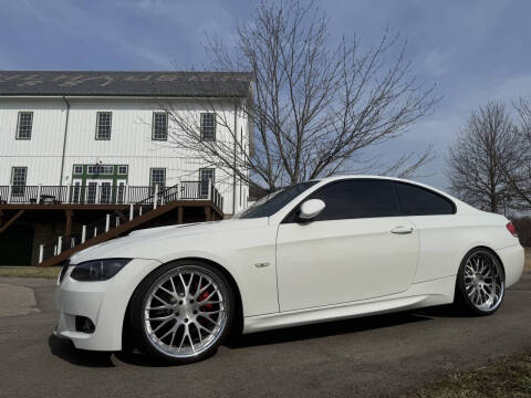 2009 BMW 3 Series for sale at IMPORT CAR STUDIO in West Chester OH