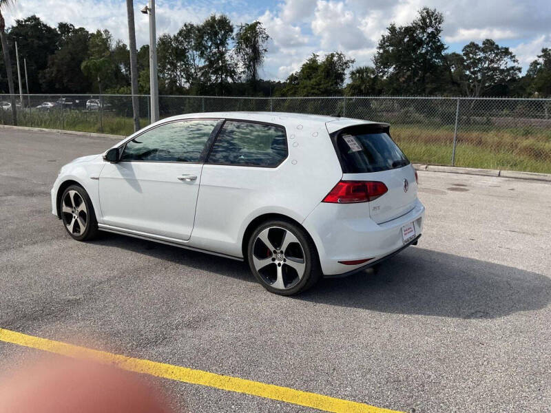 2016 Volkswagen Golf GTI S
