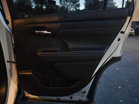 2021 Toyota Highlander Hybrid XLE