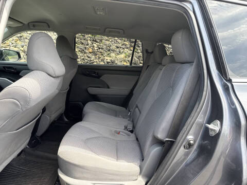 2020 Toyota Highlander L